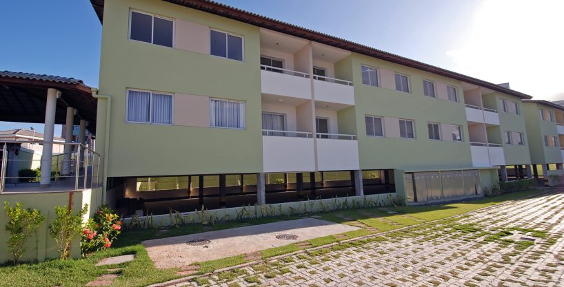 Apartamentos à 50 mts da Praia do Flamengo a venda