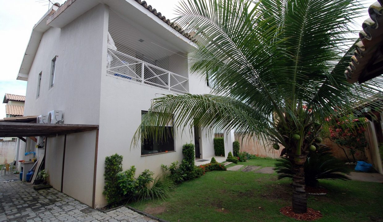 Excelente casa a venda em Buraquinho