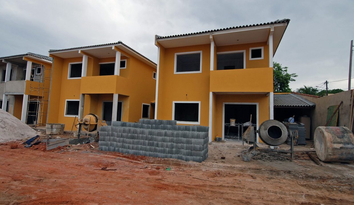 Nova casa a venda na Praia de Ipitanga