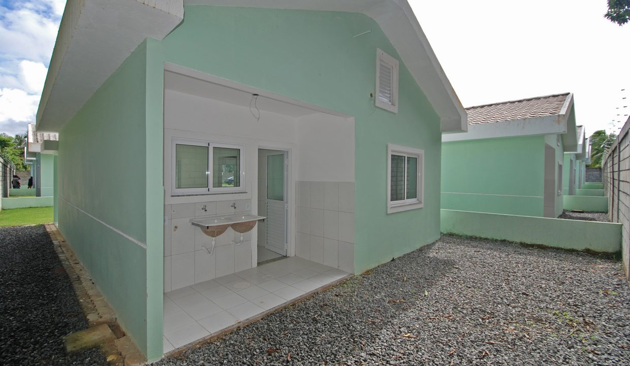 Casas térreas a venda em Abrantes com terrenos de 200 m² (6)