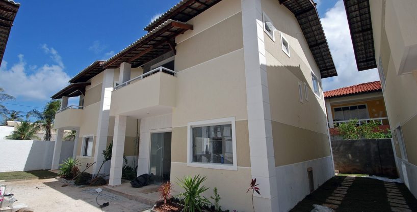 Ótima casa a venda em Lauro de Freitas