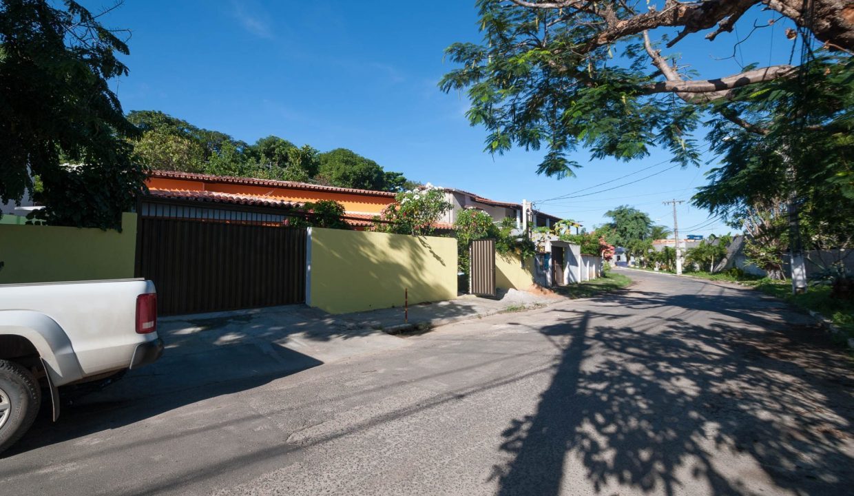Casa reformada a venda em Itapuã Salvador-2