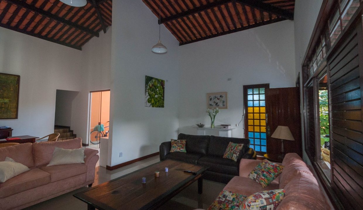 Casa reformada a venda em Itapuã Salvador-35