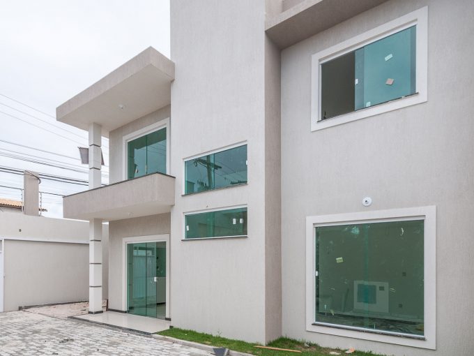 Condomínio com casas novas a venda em Pitangueiras