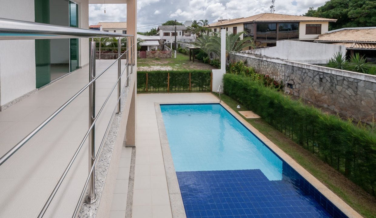 Casa de luxo a 150 m da praia a venda em Guarajuba
