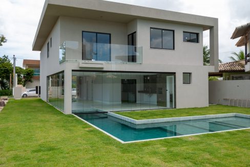 Casa nova moderna de luxo a venda em Guarajuba