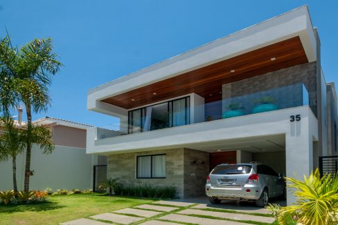 Espetacular casa moderna a venda Vilas do Atlântico