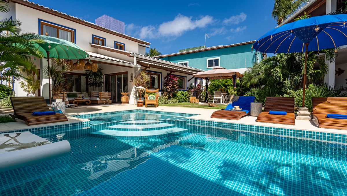 Spectacular super decorated home for sale in Itapuã