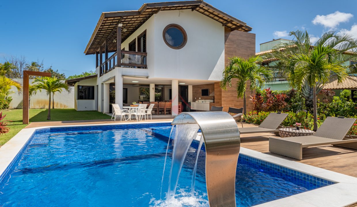 Casa a venda no condomínio de luxo a 100 m da praia Guarajuba-12