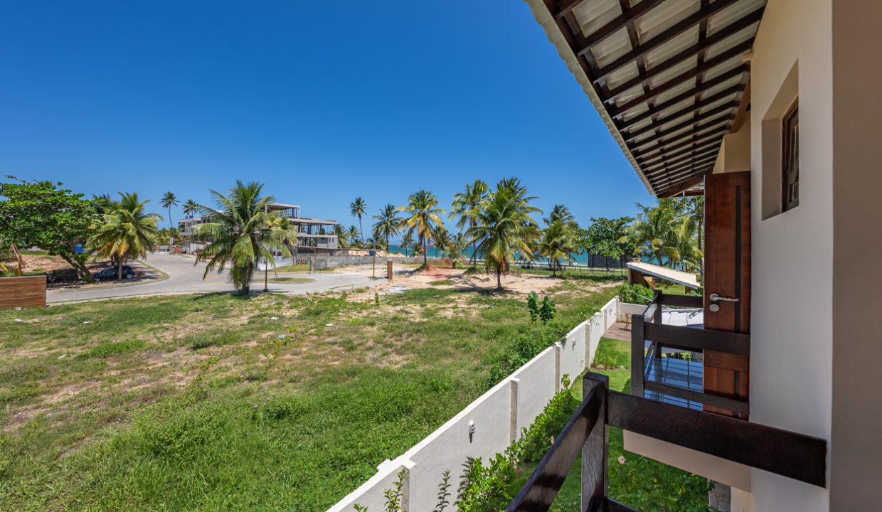 Casa com piscina a 50 m da praia de Guarajuba-27
